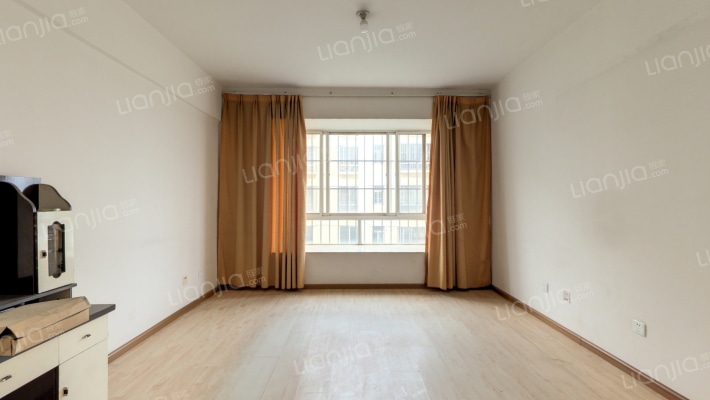 云建花园二手房实景图