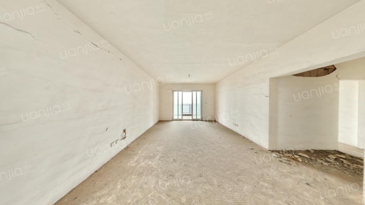 绿地翠谷勃朗廷岭上二手房实景图