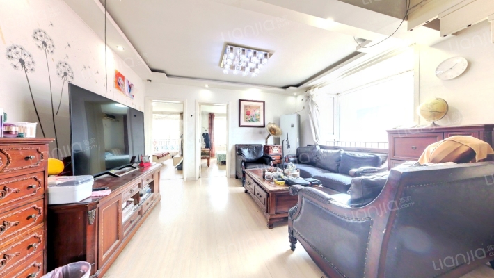 西兰岛二手房实景图