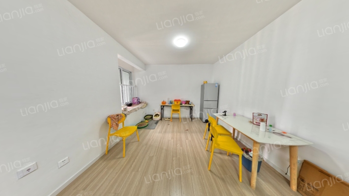 明秀映江苑二手房实景图