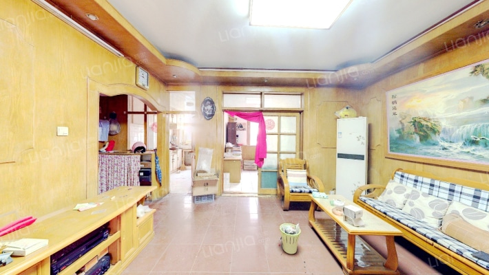 中保住宅楼二手房实景图