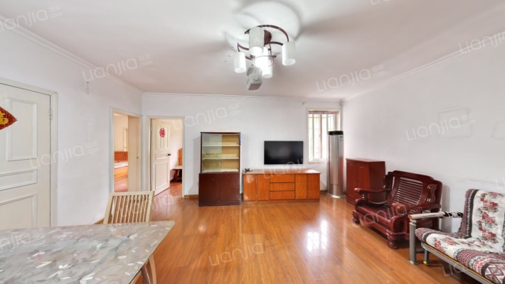 中兴新村二手房实景图