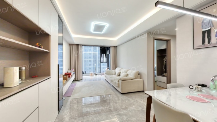 鑫相河畔雅苑二手房实景图