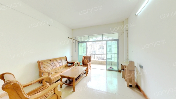 雄炜大厦二手房实景图