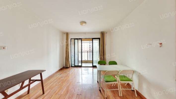 华南城紫荆名都馨园二手房实景图