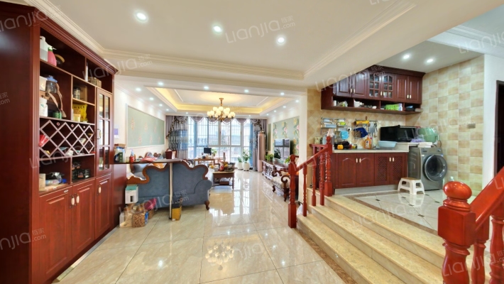 广场路9号二手房实景图