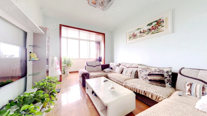 新蜀花园五公寓二手房实景图