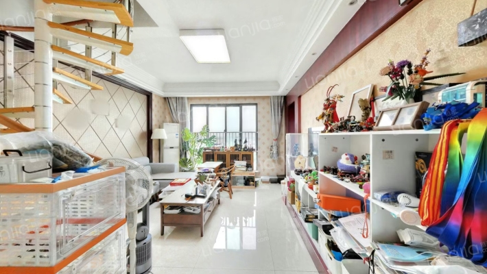 名门春天品苑二手房实景图