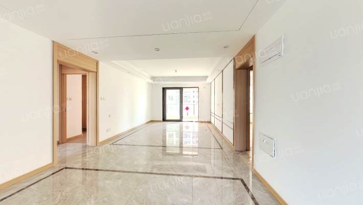 昆明融创文旅城山语海北区二手房实景图