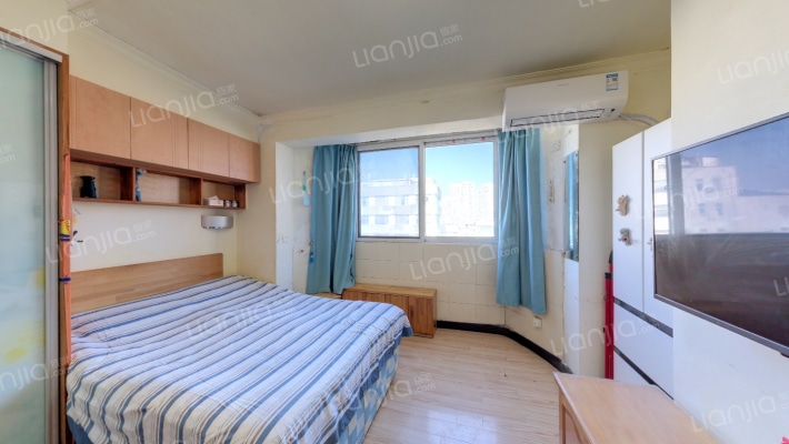 西宝兴路922弄二手房实景图