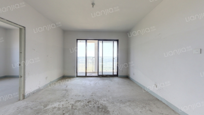 滨江华庭二手房实景图