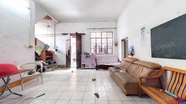 平步社区二手房实景图