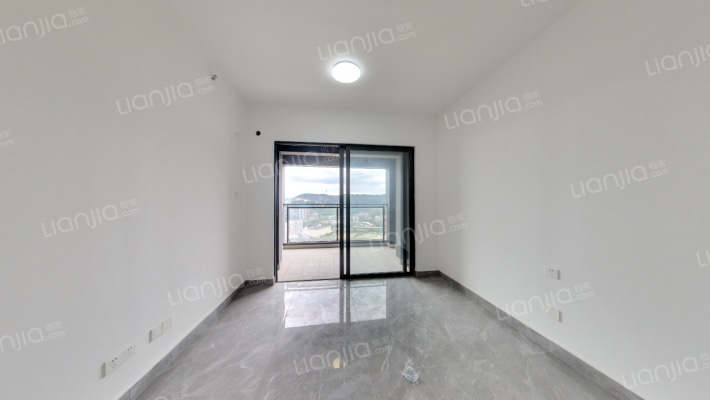 臻湾云庭二手房实景图