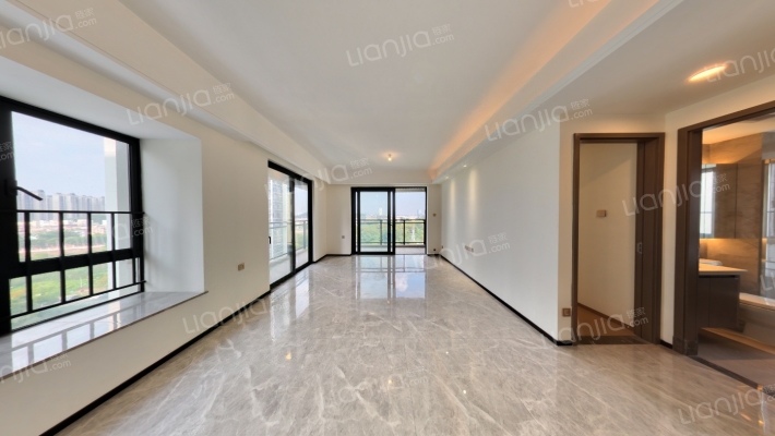 保利铂悦府二手房实景图