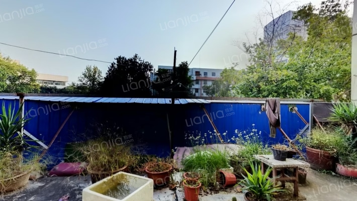 建设中路北68号院二手房实景图