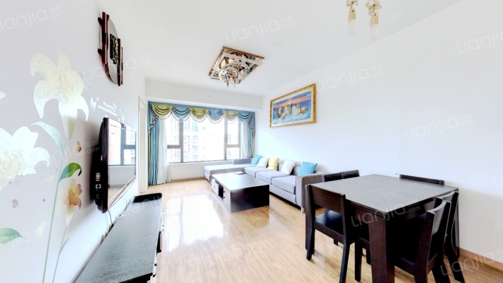 缤纷翡翠湾二手房实景图