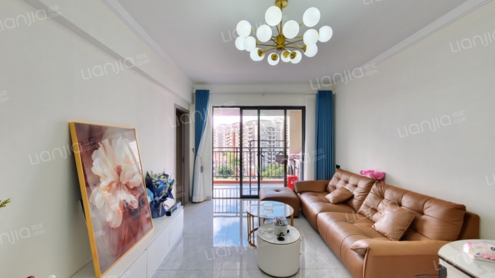 蓝爵花园二手房实景图