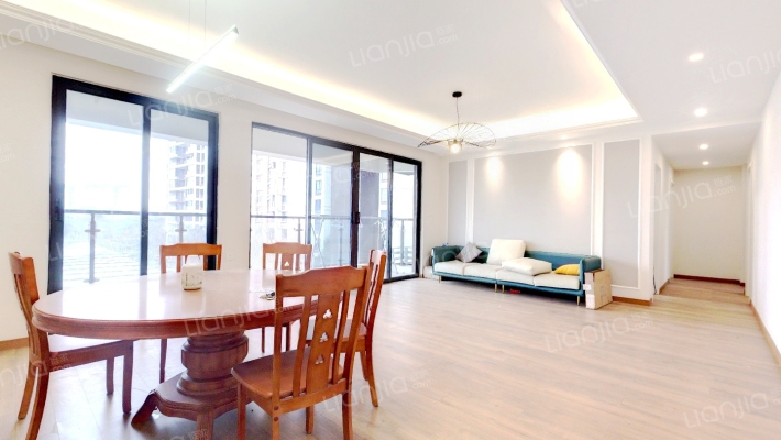 人居万新峰荟二手房实景图