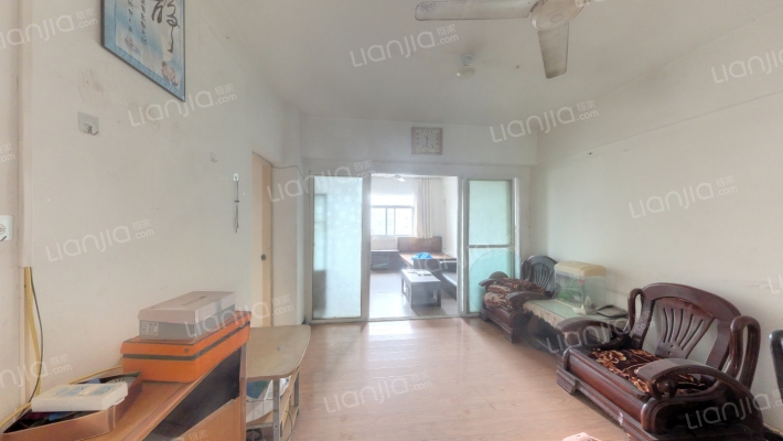 龙泉路中心大市场小区二手房实景图