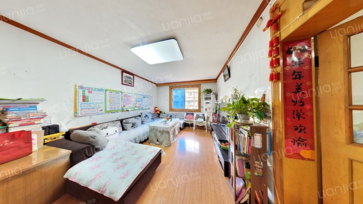 京川教师苑二手房实景图