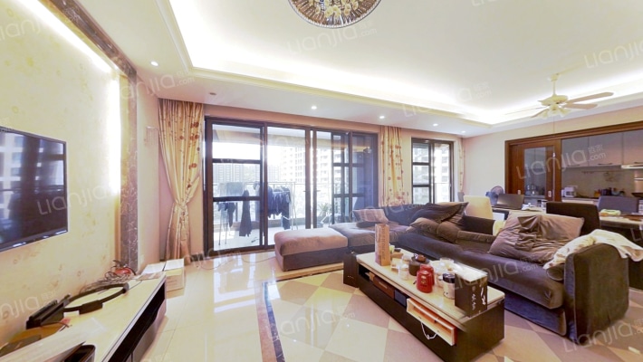 万科翡丽山二手房实景图