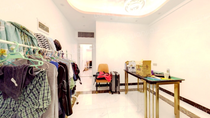 尚塬颐都汇二手房实景图