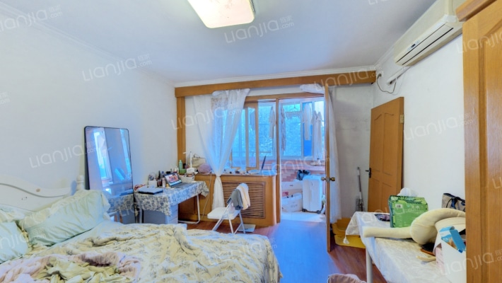 诚苑中里二手房实景图