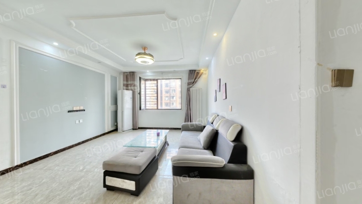 金锣湾鸿福园二手房实景图