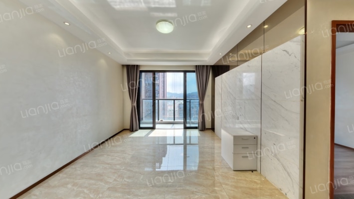 新彩苑二手房实景图