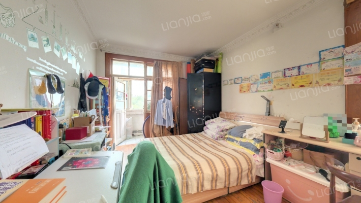 海岸路二手房实景图