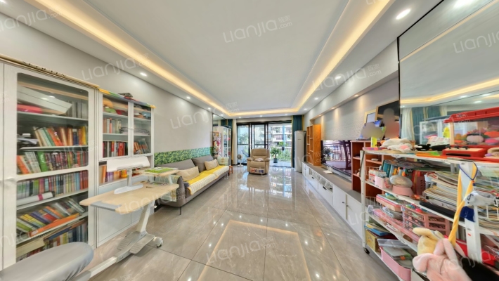 艾佳沁园二手房实景图