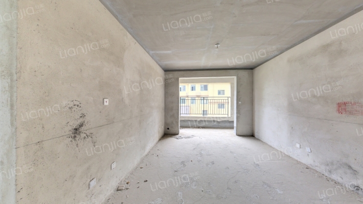 金水湾四期二手房实景图