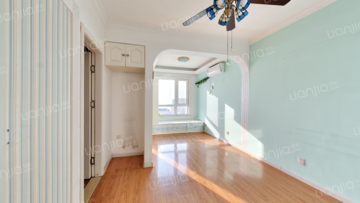 御园二手房实景图