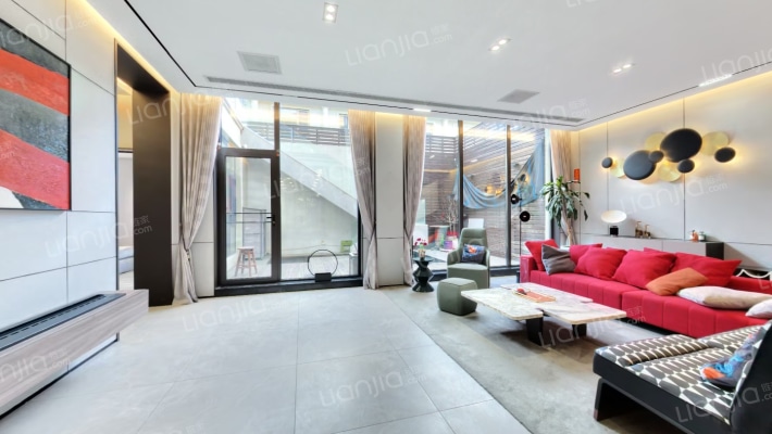 中体玲珑墅二期二手房实景图