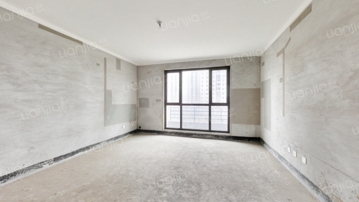 南航祥云和苑西院二手房实景图