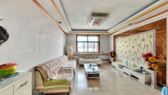 聚丙烯家属楼二手房实景图