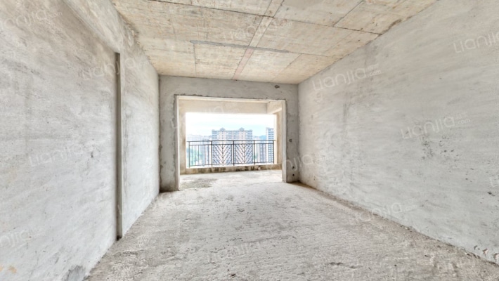 华泓四季花城二手房实景图