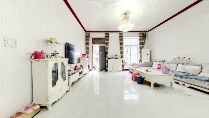 利通天鹅堡二手房实景图