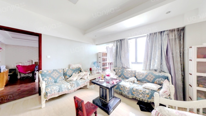 万科云上城二期二手房实景图