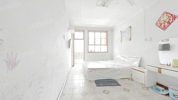 收割机厂家属楼（西南）二手房实景图