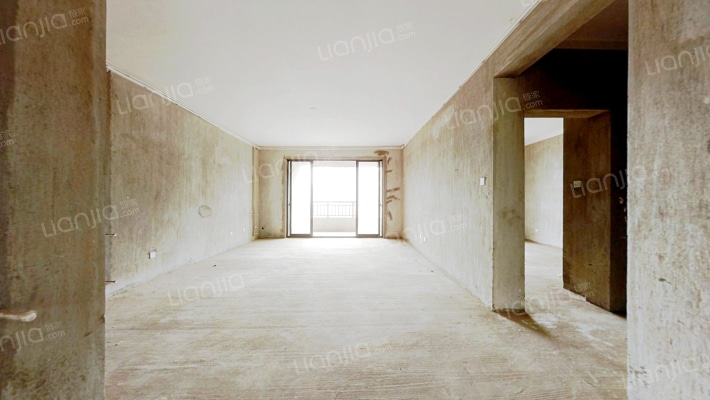 绿地悦城F区二手房实景图