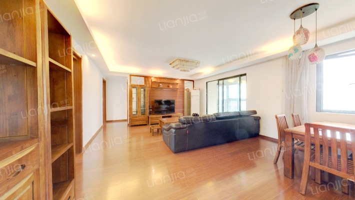 万科城二期A区二手房实景图