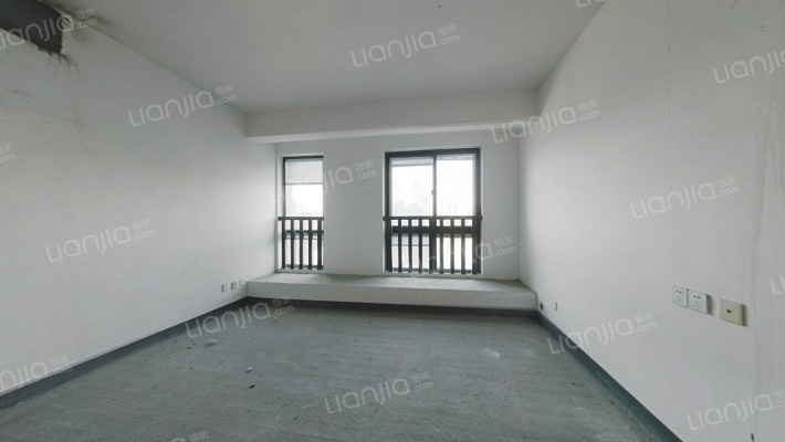 之江嘉苑二手房实景图