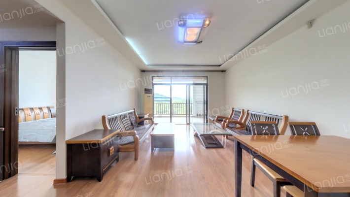 海兰云天二手房实景图