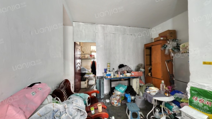 金鹏街271号二手房实景图