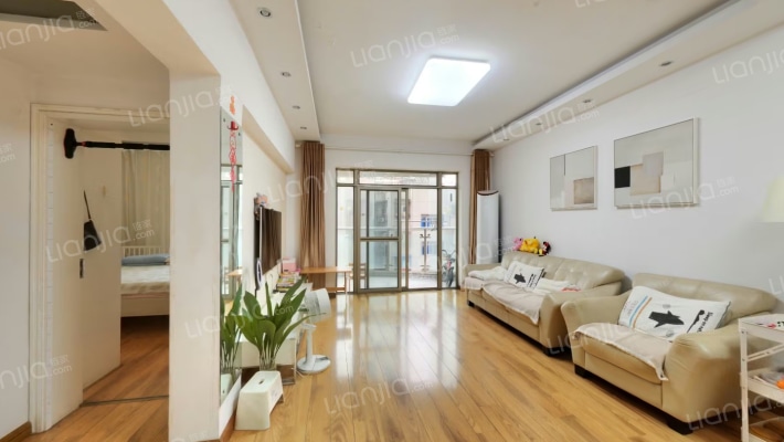 元辰世纪二手房实景图