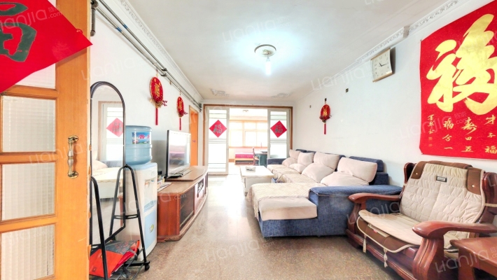 君峰路二手房实景图