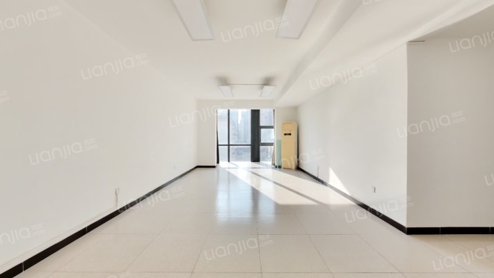 领行国际二手房实景图