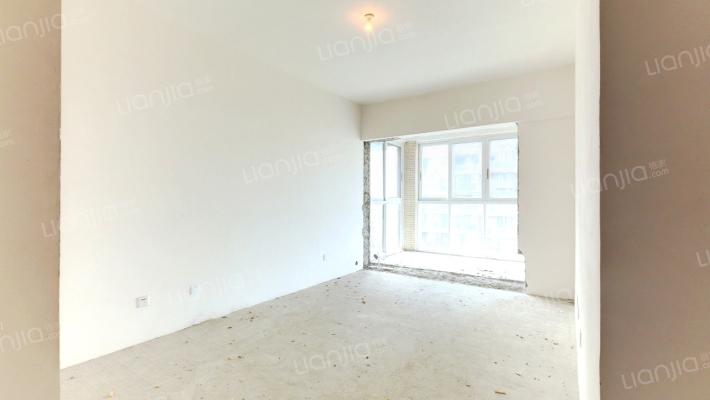 霏红榭三期二手房实景图