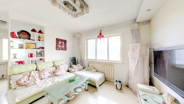 演马佳苑二手房实景图